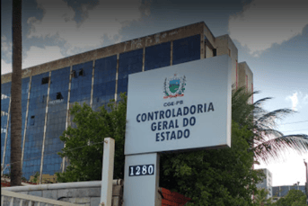 É uma imagem do post com o título CGE PB: governador anuncia edital com 12 vagas de auditor interno