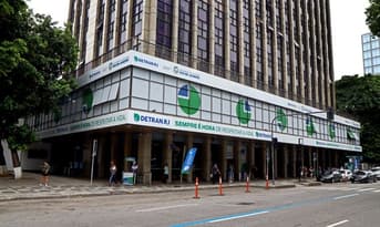 É uma imagem do post com o título Concurso Detran RJ: grupo tem novo prazo para concluir estudos