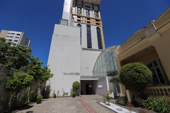 É uma imagem do post com o título Sai edital do concurso PGE PR com vagas para procurador