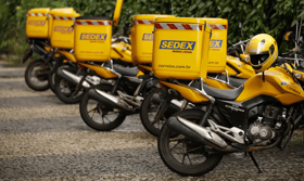 É uma imagem do post com o título Concurso Correios tem vagas insuficientes, dizem sindicatos