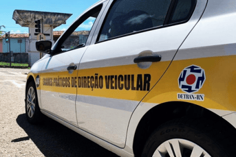 É uma imagem do post com o título Concurso Detran RN tem cargos e especialidades confirmados