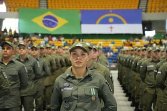 É uma imagem do post com o título Concursos PM, Bombeiros e PC PE são autorizados com 3.805 vagas