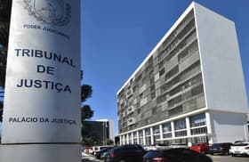 É uma imagem do post com o título Concurso TJ PR: escolha da banca para edital de juiz é iniciada
