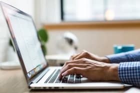 É uma imagem do post com o título USP abre concurso para professor doutor em empreendedorismo