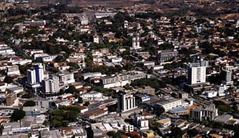 É uma imagem do post com o título Prefeitura de Betim MG abre 21 vagas de nível superior