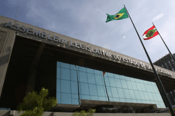 É uma imagem do post com o título Concurso Alesc terá devolução de taxa para candidatos do RS