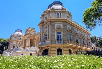 É uma imagem do post com o título Governo busca realização de concursos RJ e não fala em reajustes