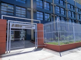 É uma imagem do post com o título Concurso Sedu ES: governador anuncia edital com mil vagas
