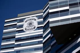 É uma imagem do post com o título Como estudar de graça para o concurso PF Administrativo 2025