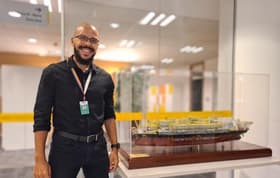 É uma imagem do post com o título Concurso Petrobras: gerente fala sobre prazos, excedentes e mais