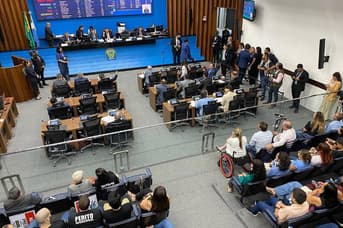 É uma imagem do post com o título Concurso PC MS: aprovado PL que inclui tecnólogo como requisito