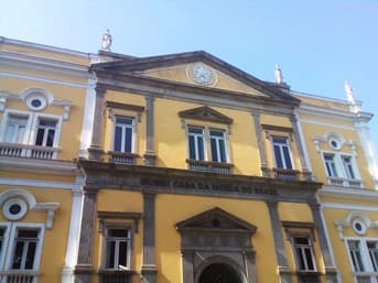 É uma imagem do post com o título Concurso Casa da Moeda: conheça o que faz e onde atua a empresa