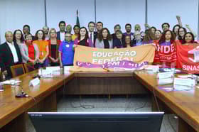 É uma imagem do post com o título Concursos Federais: MGI confirma acordo com 98,2% dos servidores