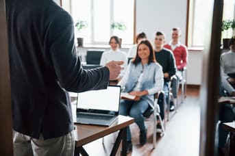 É uma imagem do post com o título USP: concurso de professor doutor no Departamento de Estatística