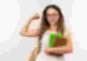 É uma imagem do post com o título Agosto chegou: como reacender os estudos para concursos em 2025?