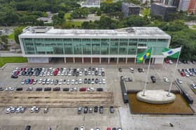 É uma imagem do post com o título Concurso Seap PR chega ao último dia de inscrição para 253 vagas