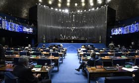 É uma imagem do post com o título  Concurso Senado: PLOA 2024 prevê até 270 vagas para provimento