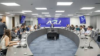 É uma imagem do post com o título Concurso AGU: editais devem ser publicados ainda este ano
