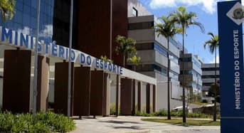 É uma imagem do post com o título Concurso Ministério do Esporte: pedido aguarda aval do MGI
