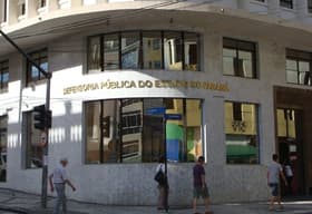 É uma imagem do post com o título Concurso DPE PR: banca cria página para edital da área de Apoio