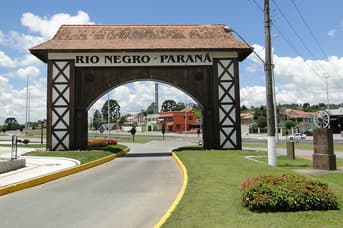 É uma imagem do post com o título Prefeitura de Rio Negro PR abre processo seletivo na Saúde com 2 vagas