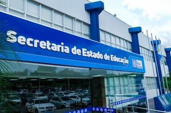 É uma imagem do post com o título Concurso Seduc MT: novo edital sairá em 45 dias, diz governador