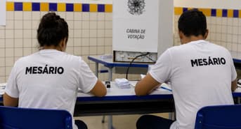 É uma imagem do post com o título Foi mesário nas eleições? Veja o benefício para concursos!