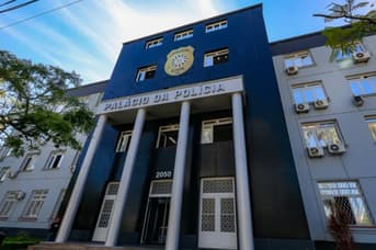 É uma imagem do post com o título Governador reforça previsão de edital para concurso PC RS
