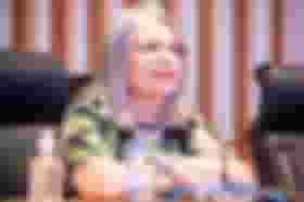 É uma imagem do post com o título Concurso SEDF: secretária anuncia novo prazo para edital