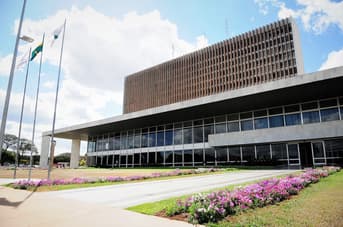 É uma imagem do post com o título Concurso Planejamento Urbano DF tem fiscais de contrato nomeados