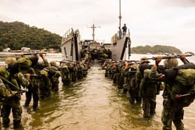 É uma imagem do post com o título Concurso Marinha: sai edital com 1.680 vagas para fuzileiro naval