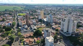 É uma imagem do post com o título Rolândia PR abre concurso com 236 vagas em diferentes níveis