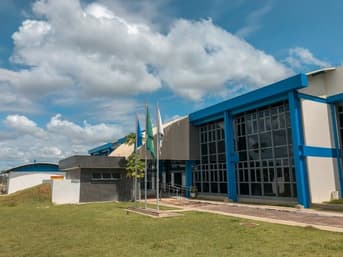 É uma imagem do post com o título Concurso Anac abre inscrições para 70 vagas de especialista