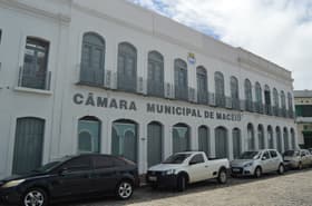 É uma imagem do post com o título Câmara de Maceió AL inicia escolha da banca de novo concurso