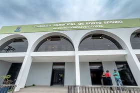 É uma imagem do post com o título Concurso Câmara de Porto Seguro BA: escolha da banca é iniciada