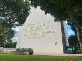 É uma imagem do post com o título Após concurso, MGI tem autorização para mais 40 vagas