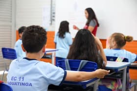 É uma imagem do post com o título Concurso SEDF: contrato é assinado e edital pode ser publicado