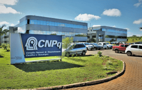 É uma imagem do post com o título "CNPq não participará do Concurso Unificado", confirma órgão