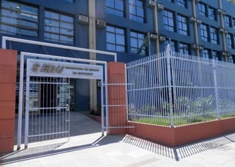 É uma imagem do post com o título Concurso Sedu ES: editais são publicados com 1.290 vagas