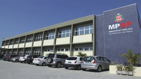 É uma imagem do post com o título Concurso MP SP tem novas comissões para auxiliar e analista