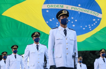 É uma imagem do post com o título Concurso PM DF é suspenso e tem inscrições adiadas para oficiais