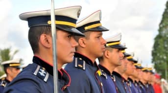 É uma imagem do post com o título Concurso PM PB: publicado edital com 30 vagas para oficiais