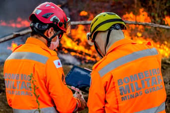 É uma imagem do post com o título Bombeiros MG divulga editais com 329 vagas de soldado e oficial