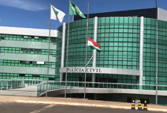 É uma imagem do post com o título Concurso PC DF delegado tem novas datas de inscrição e prova