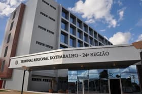 É uma imagem do post com o título Concurso TRT MS: tribunal pode reconsiderar anulação após recurso