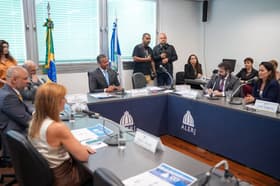 É uma imagem do post com o título Lei Geral que regulamenta concursos RJ será debatida na Alerj