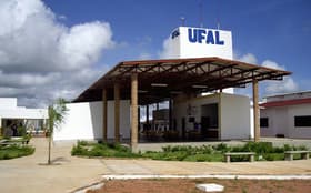 É uma imagem do post com o título Ufal abre concurso com 35 vagas para técnico-administrativos