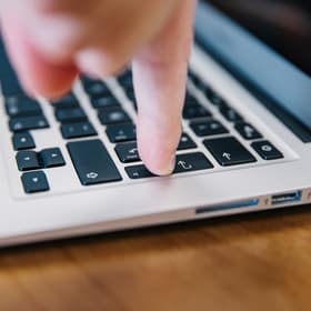É uma imagem do post com o título Concurso TJ SP: como funciona a prova de digitação?