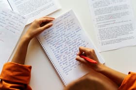 É uma imagem do post com o título Concurso Nacional Unificado: veja o que estudar para nível médio