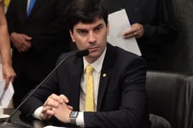 É uma imagem do post com o título Concurso PC SC pode ter 900 nomeados; veja quando sai o edital!